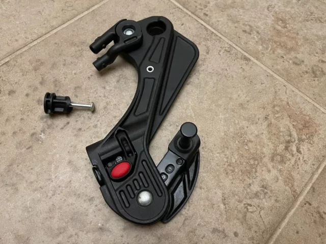 Adaptador de accesorios BOB 2011-2015/bisagra lateral izquierdo BK1002
