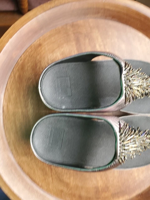 FITFLOP Womens Cha Cha Bronze Leather Slip On Slide Thong Flip Flops Size 7