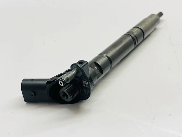 Fuel injector AUDI Q7 6.0 TDI quattro 0445117012