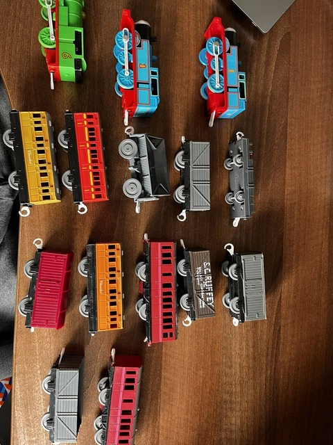 TRACKMASTER TOMY THOMAS The Tank Track, Engines And Coaches £12.50 ...