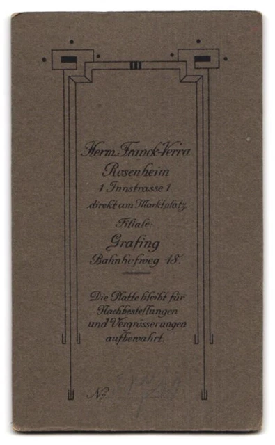 Photography Herm. Franck-Verra, Rosenheim, Innstr. 1, Elegantly Dressed Mens m 2