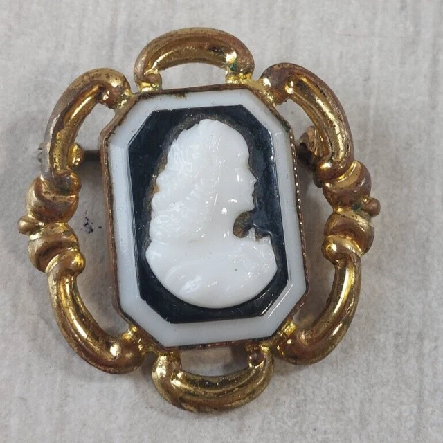 Broche Vintage Camée Couleur Vieil Or - Fermoir à Pompe, Résine, Parfait état