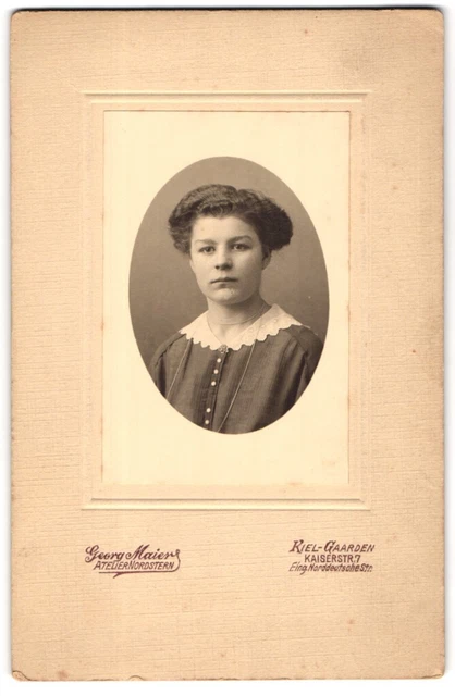 Fotografie Georg Maier, Kiel-Gaarden, Kaiserstr. 7, Junge Dame mit moderner Fri