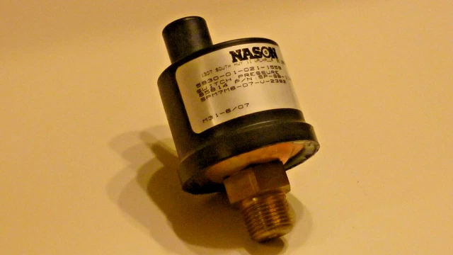 Termometro Con Mercurio THERMO KING 44 8030 PRESSURE SWITCH NEW IN BOX NSN 5930 01 518 7556 Sensore Temperatura Olio