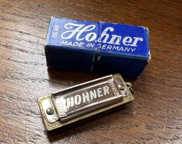 Harmonica ancien miniature HOHNER - a voir