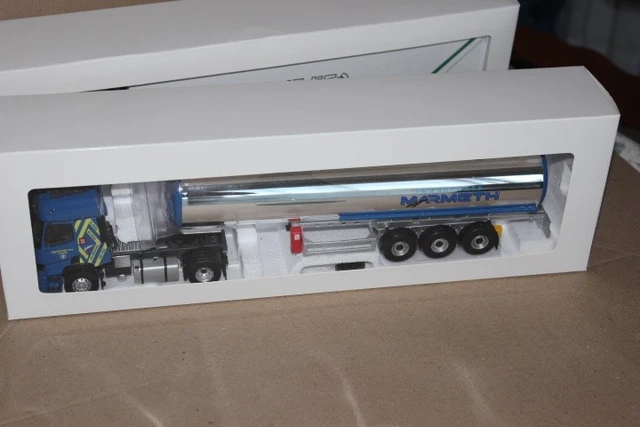 CIJ de Norev 3/83/01 Réédition Renault tracteur citerne neuf