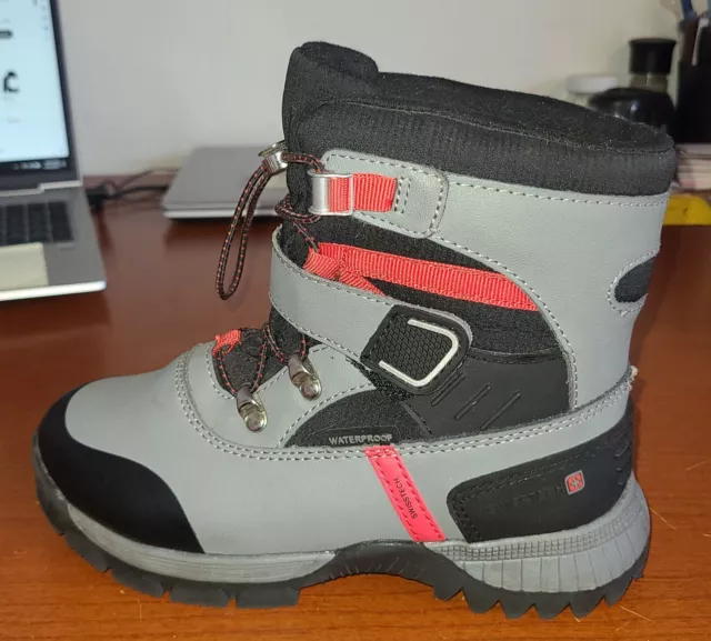 Swiss Tech Gray Winter Snow Boots Youth Size 13 3M Thinsulate 400g Drawstring
