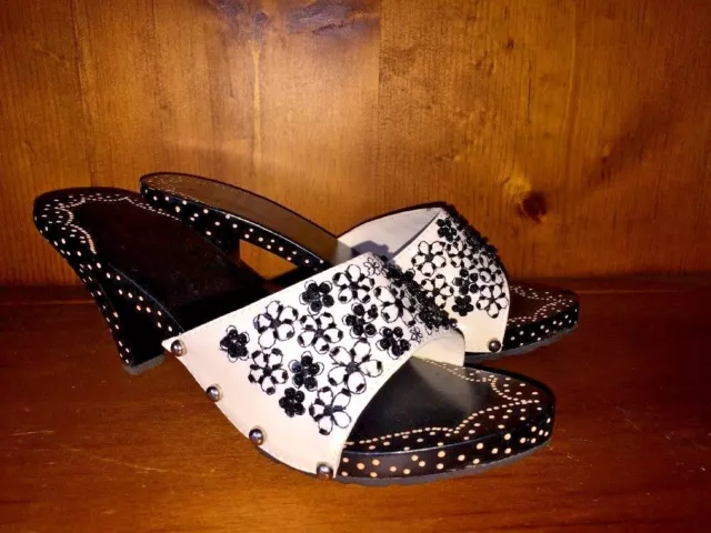 Chaussures à talons hauts graffiti noir blanc Irregular Choice pour femmes taille 7 🙂