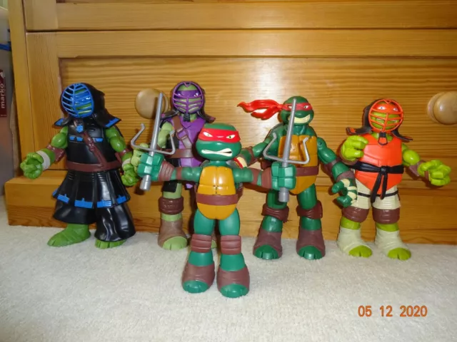 Fab Bundle 7 Turtle Figures,5 Large & 2 Small,With Sets Of Accessories,Exc Cond
