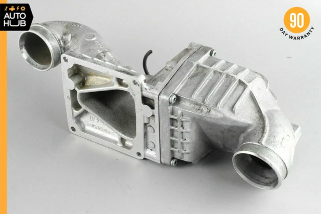 03-05 Mercedes W203 C230 Engine Air Intake Supercharger Cover 2711400887 OEM