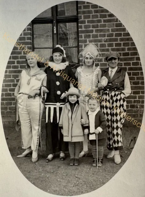 orig. Foto AK Frauen Kinder Kostüm Fasching um 1920 Karneval