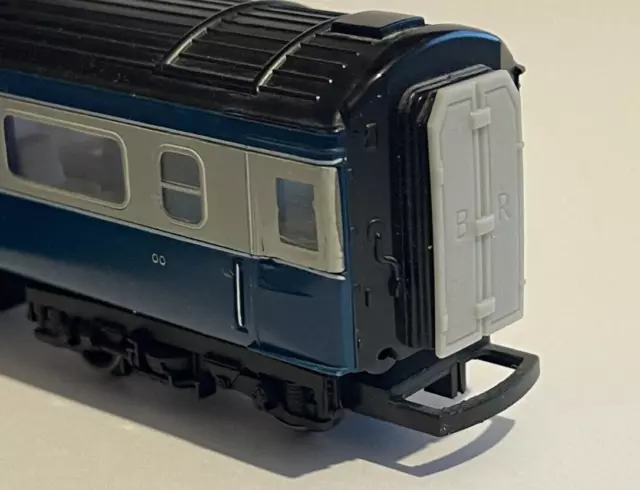 OO Gauge End of Train puerta paquete blanco de 5 para Hornby Mk3 y 4 entrenadores