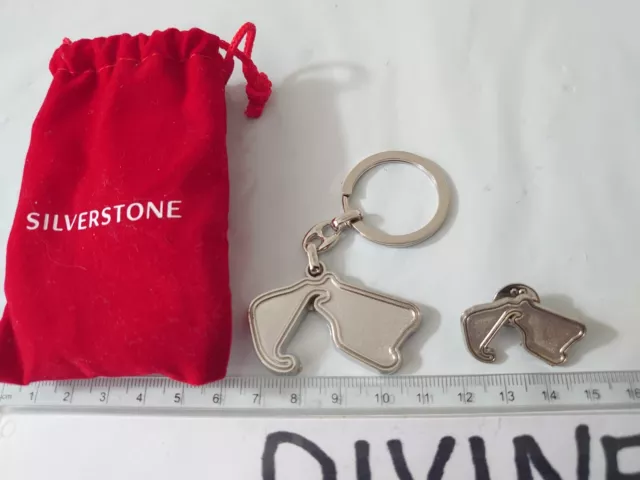 Silverstone British Grand Prix F1 Keyring and Pin Badge Set with pouch Bag