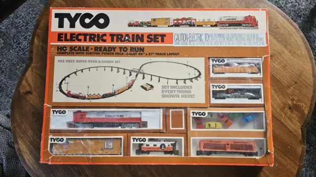 Tyco "Super Over & Under" Vintage HO Train Set w/Original Box