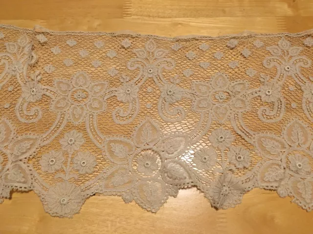 Antique Vintage 17th 18th 19th Century Brussels? Lace Flounce Collar