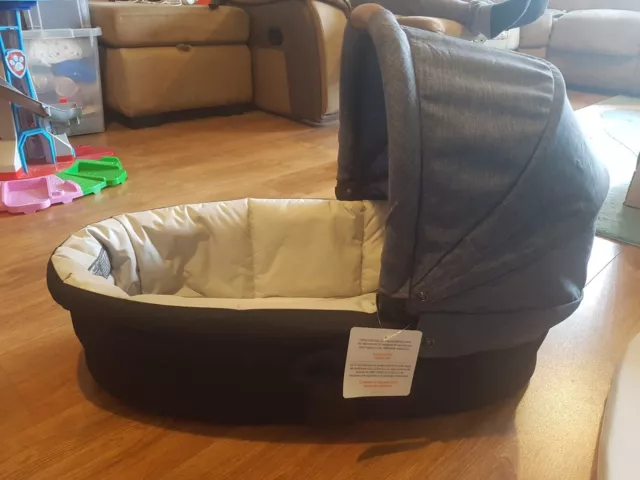 Mamas & Papas Sola 2 Carrycot Bassinet Navy Marl  Brand New