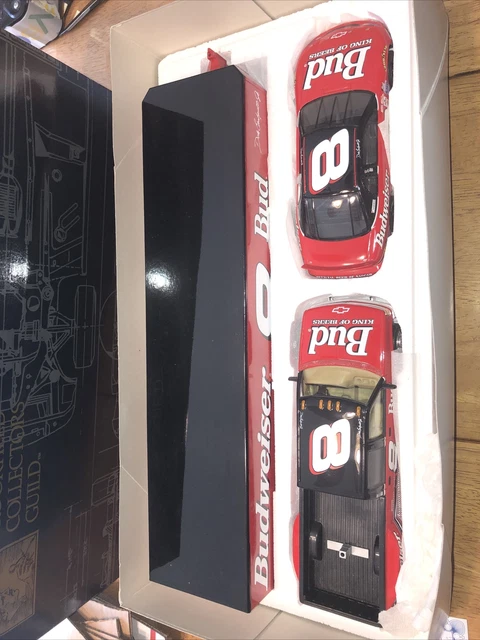 Brookfield Collectors Guild Dale Earnhardt Jr Budweiser Show Trailer/Car 1/24