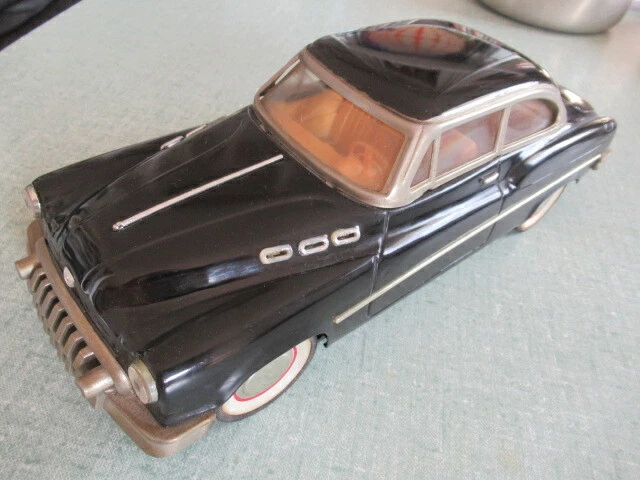 Superbe Voiture Miniature Buick Roadmaster Années 50 – Friction Métal