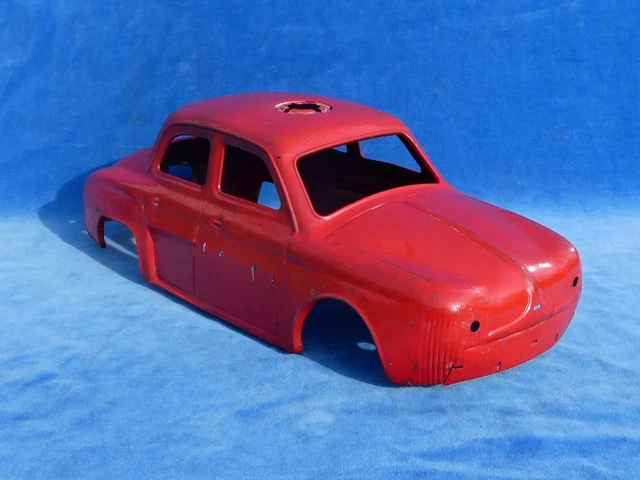 Joustra Renault Dauphine Pompier – 30 Cm – N°2082 – Métal Peint – Occasion