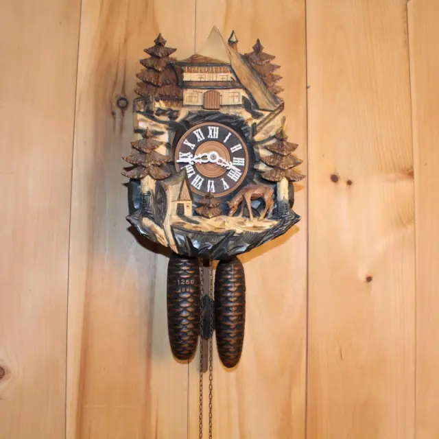 Beautiful 8 Day German Black Forest Woodland Cuckoo Clock ~ Runs Good ~ Unusual