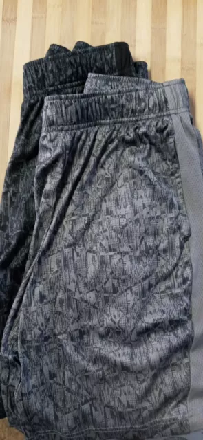 Tek Gear Lot Of 2 Boys Teen Active Shorts Black & Grey  Dry Tek Size S