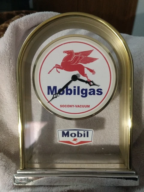 Mobil Gas Socony-Vacuum Co. Mantle Clock