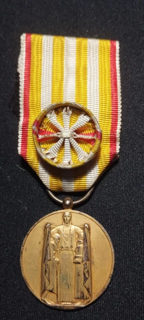 Médaille Assistance Publique Quête Pour Les Pauvres Paris 1930-1931 En Argent - TTB+