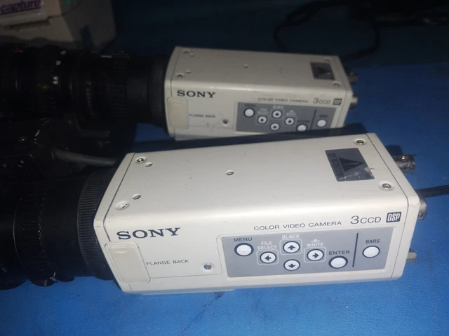 Caméra Vidéo Professionnelle Vintage Sony DXC-1640P – Pour Pièces Ou Collection
