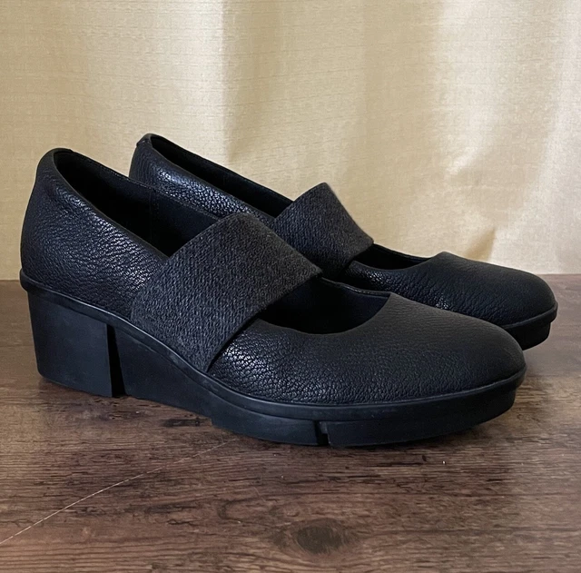 Clarks pola river 2025