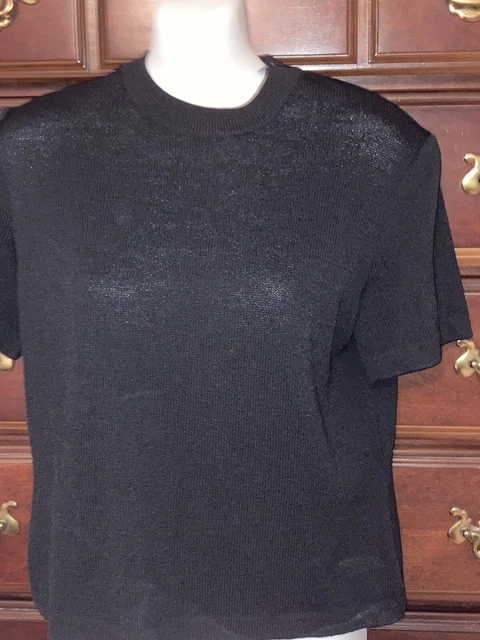 St. John Basics Ladies Sweater Short Sleeve Top Santana Knit Black Small Nice! St. John Basics Ladies Sweater Short Sleeve Top Santana Knit Black Small Nice!