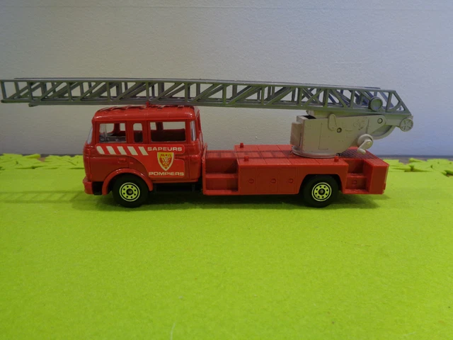 NOREV ECHELLE MAGIRUS DL 30 H sur Berliet GBK 18 - 1/43 - N°97 EUR 10