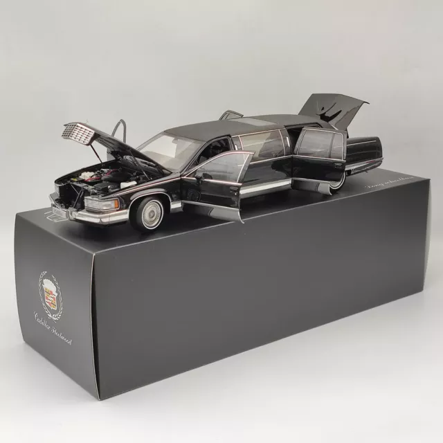 1/18 GM Cadillac Fleetwood Long Wheelbase Diecast Model Car Collection