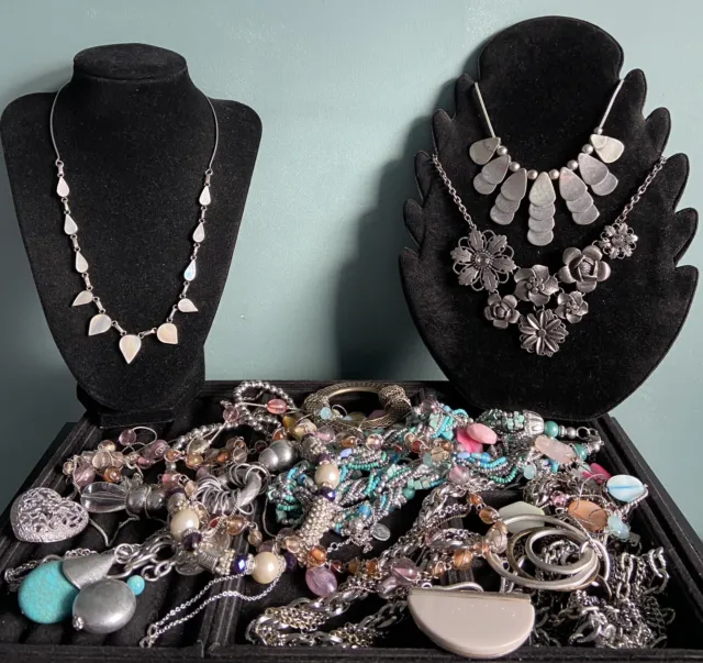 job lot costume jewellery used Nice Mix Necklaces Wear Sell Craft