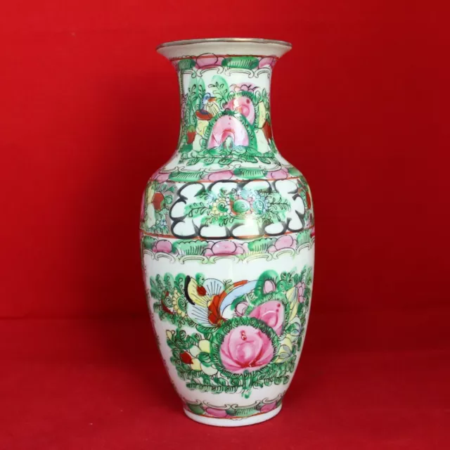 Ancien Vase Balustre En Porcelaine De Chine Canton Famille Rose Decor Polychrome