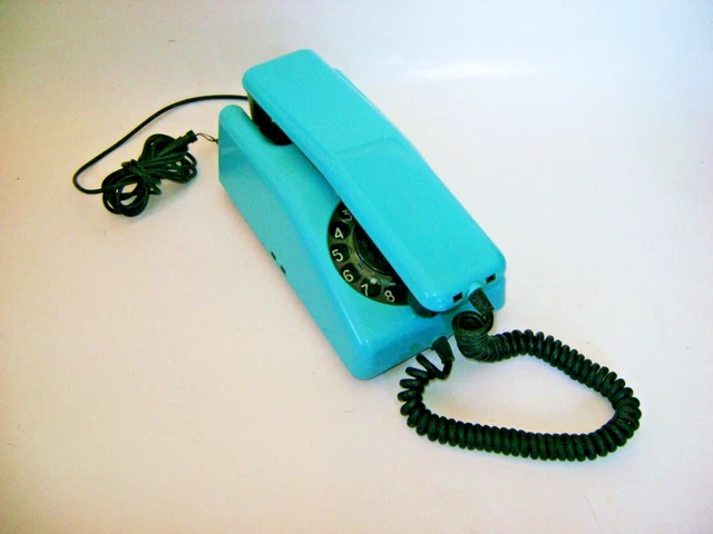 Telefono combinatore rotativo sovietico vintage da parete TA-1131 (anni '80)