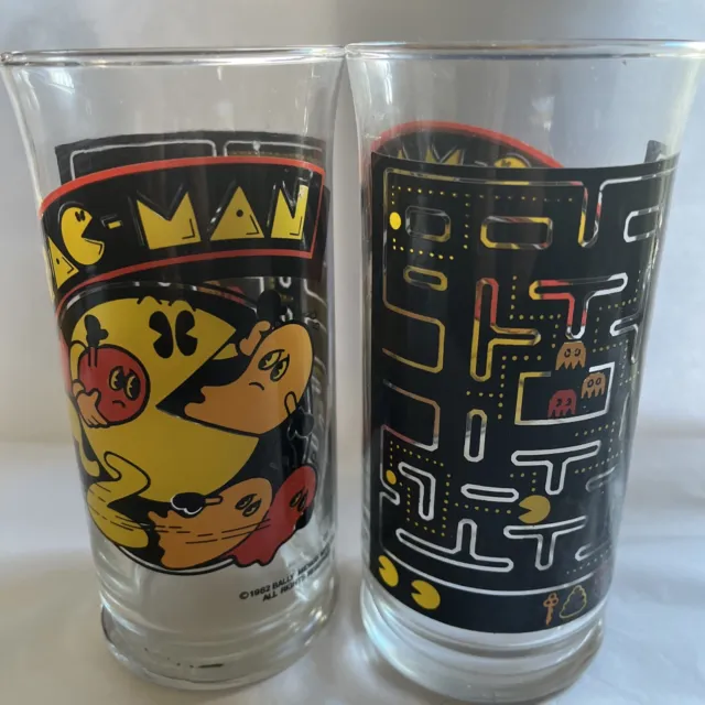 2 Vintage 1982 Pac-Man Ghosts Arcade Game  16oz Glass  Bally-Midway Twin Maze