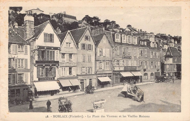 CPA Dept 29 Finistère - Morlaix la Place des Viarmes et les Vielles Maisons