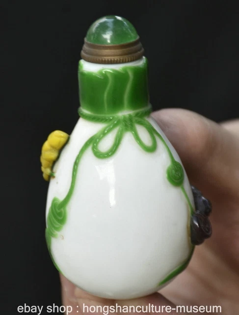 3" Marked Old Chinese White Glaze Dynasty Palace Rabbit Wealth Snuff Bottle