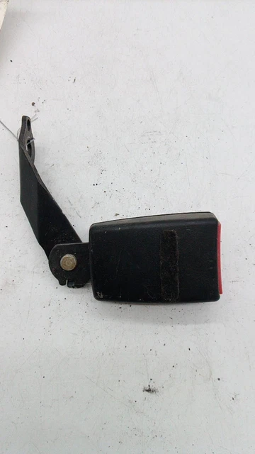 Attache ceinture arriere gauche AUDI TT 1 COUPE 1.8i - 20V TURBO /R:68337716