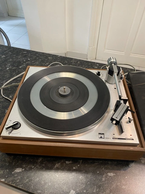 Platine Vinyle Perpetuum-Ebner PE Symphonie 3310-PE – Marron – Hi-Fi