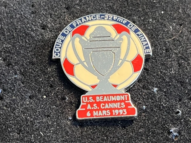 PIN'S PINS - Football AS Cannes EUR 1,00 - FR