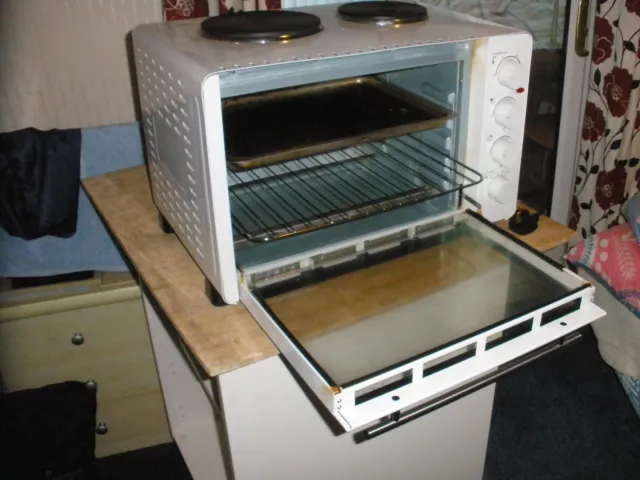 Igenix 45 Litre Electric Mini Oven And Hot Plates Ig7145