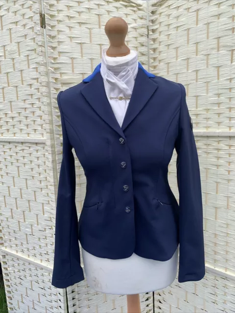 BNWT Girls Size 32 Age 12+ Aubrion Navy Tailored Stretch Show Jacket. D Vents