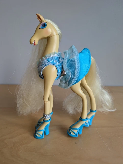 2008 PLAYMATES STRUTS Horse Sierra $265.00 - PicClick CA