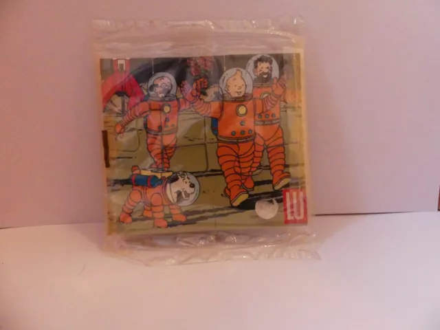 Tintin Puzzle Magnétique Biscuit Lu  On A Marche Sur La Lune 1994