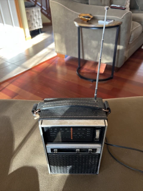 GENERAL TF-181 Solid State World Receiver 8 Bands – Tested