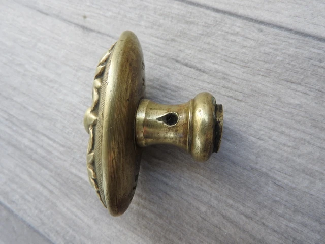 ANCIENNE POIGNÉE DE porte en Bronze bouton signé vers 1900, Art Nouveau
