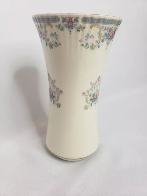 Royal Doulton Juliet H5077 English Fine Bone China 9" Tall Vase 2