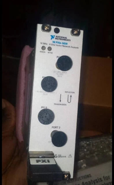National Instruments NI PXIe-5630 PXIe, analizzatore di rete vettoriale PXI...