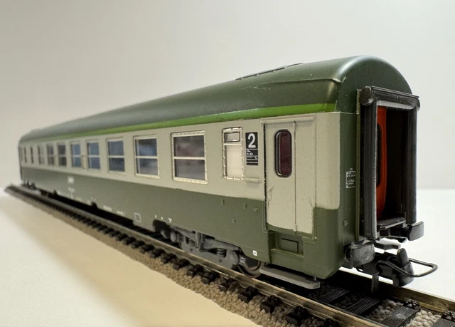 Voiture UIC B10 SNCF époque IVa